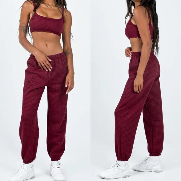 Princess Polly Women's Arabella Dark Red Quilted Pull On Jogger Size US 4 - Picture 1 of 8
